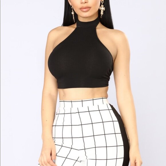 Fashion Nova - Black Cropped Halter Top - Picture 1 of 6